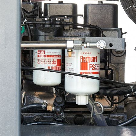 Винтовой компрессор Master Blast MB390D-7+AC (дизельный с осушителем)